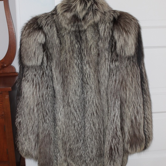 Silver Fox Fur Jacket - Picture 2 of 8